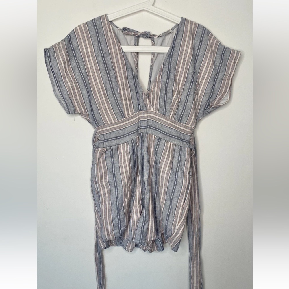 American Eagle Outfitters Striped V-Neck Romper absolutely adorable!